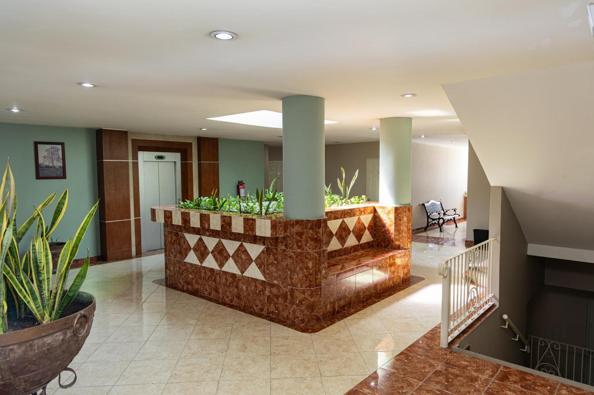 Hotel San Juan Centro Вильяэрмоса Экстерьер фото